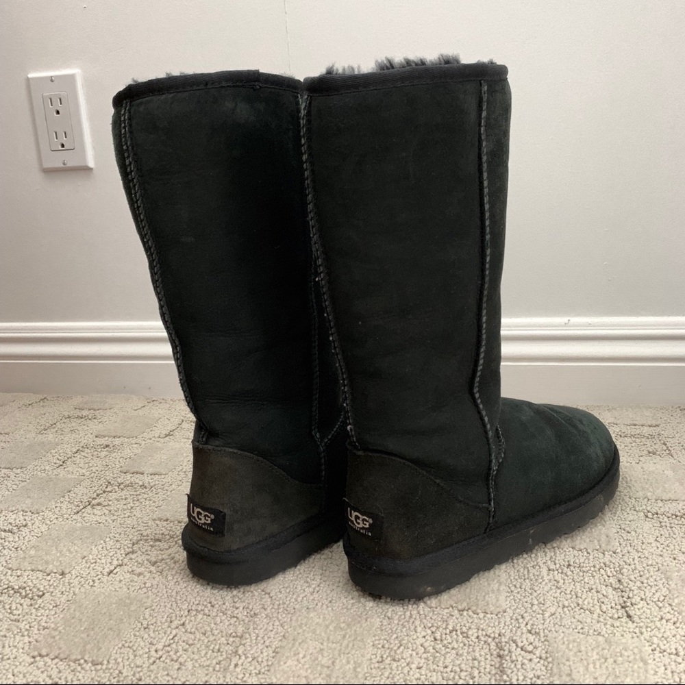 UGG women’s classic tall